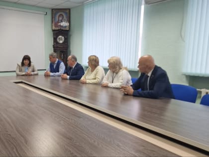 Делегация из Брянской области посетила подшефную Брянку