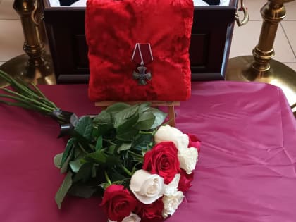 Траурный митинг, посвященный памяти погибшего при исполнении воинского долга