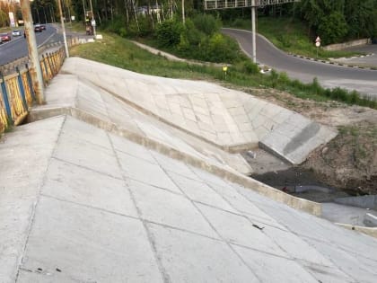 Бетонный щит в Брянске на дамбе Смоленском шоссе успешно прошел первые испытания