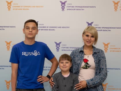 Антонина Катянина поддержала акцию «Вместе соберем ребенка в школу»