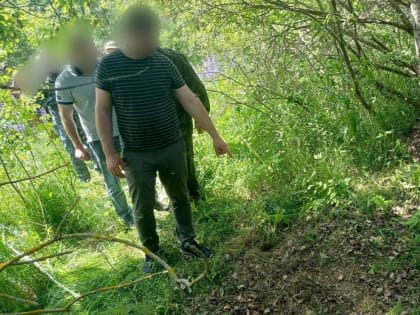 Москвич по дороге в Брянск убил из арбалета жену и закопал труп в лесу
