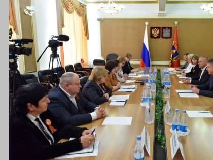 В Брянской области 1500 профсоюзных организаций объединены в региональной Федерации профсоюзов