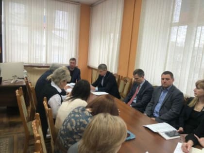 Руководители Клинцов в понедельник провели рабочую планерку