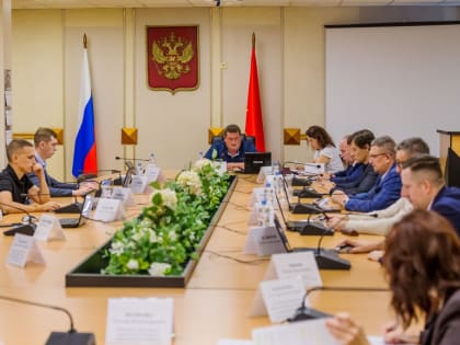 В Брянском городском Совете прошло заседание комитета по землепользованию, экологии и благоустройству