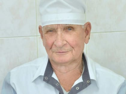 Два хирурга и онколог стали заслуженными врачами Брянской области