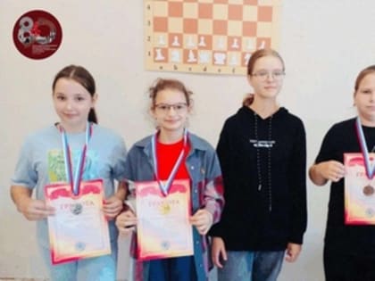 В МБУ ДО ФЦДТ 13-14 сентября прошел блицтурнир по шахматам «Поколение Победы», посвящённый празднованию 80-ой годовщины освобождения Брянской области от немецко- фашистских захватч
