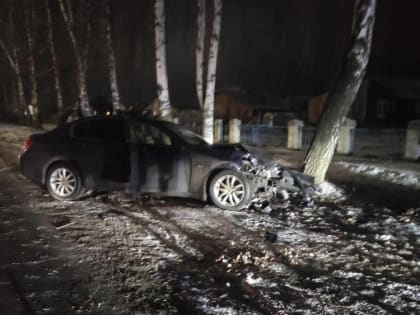 В поселке Локоть Брянской области вечером разбились два легковых автомобиля