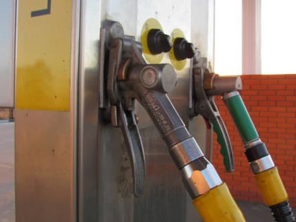 Жителям Брянской области сообщили о снижении цен на бензин и дизельное топливо