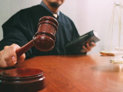 Жителя Клинцов осудили за кражу денег и золота на 2 миллиона рублей
