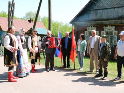 В Стародубском округе торжественно поздравили с днём рождения участника Великой Отечественной войны