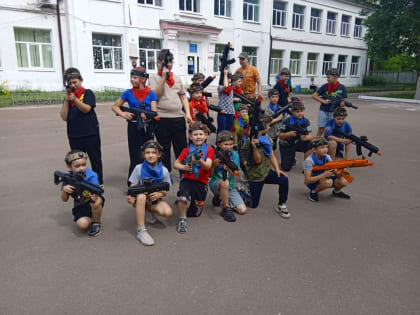 В летнем оздоровительном лагере СОШ №5 прошла игра «Лазертаг»