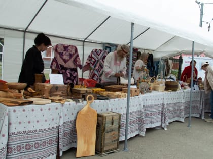 В Брянской ТПП начала работать ярмарка продукции фермерского и семейного предпринимательства «Семейная корзинка»