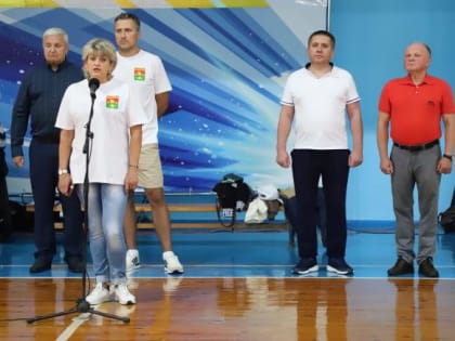 12 августа в ФОК «Солнечный» прошло открытие праздника, посвященного Дню Физкультурника.
