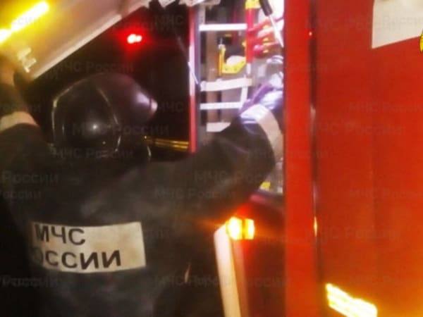 В Брянске при пожаре в квартире в Бежицком районе спасли мужчину