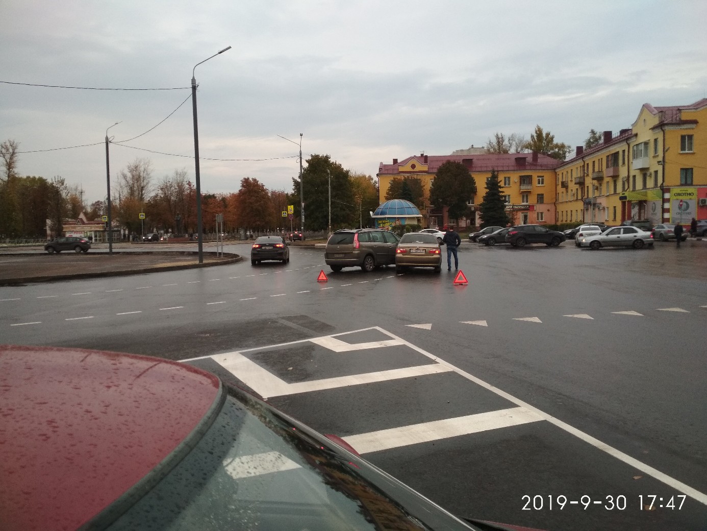 Движение в брянске сегодня. Кольцо возле ДК железнодорожников Брянск. Кольцо железнодорожников Брянск. Круговое движение Брянск.