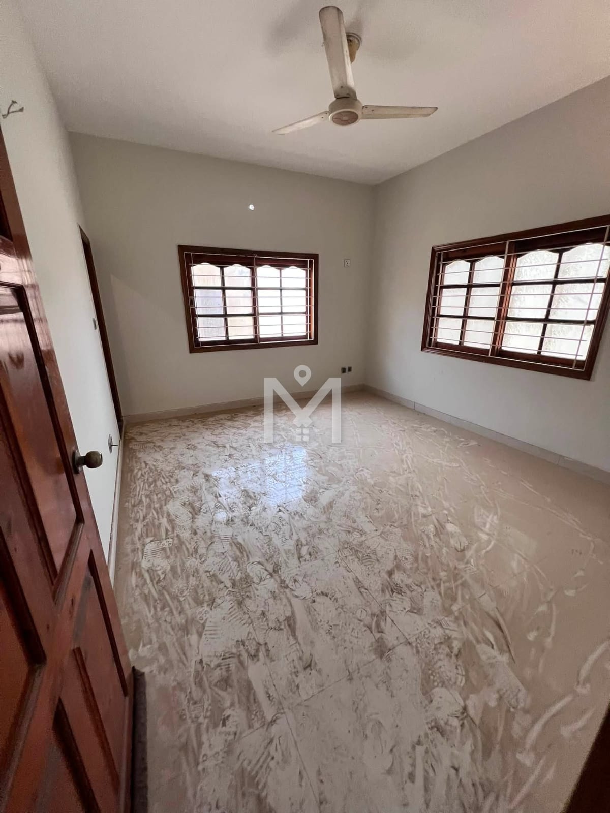 300 Yards Independent Bungalow for Rent — DHA Phase 4, Karachi