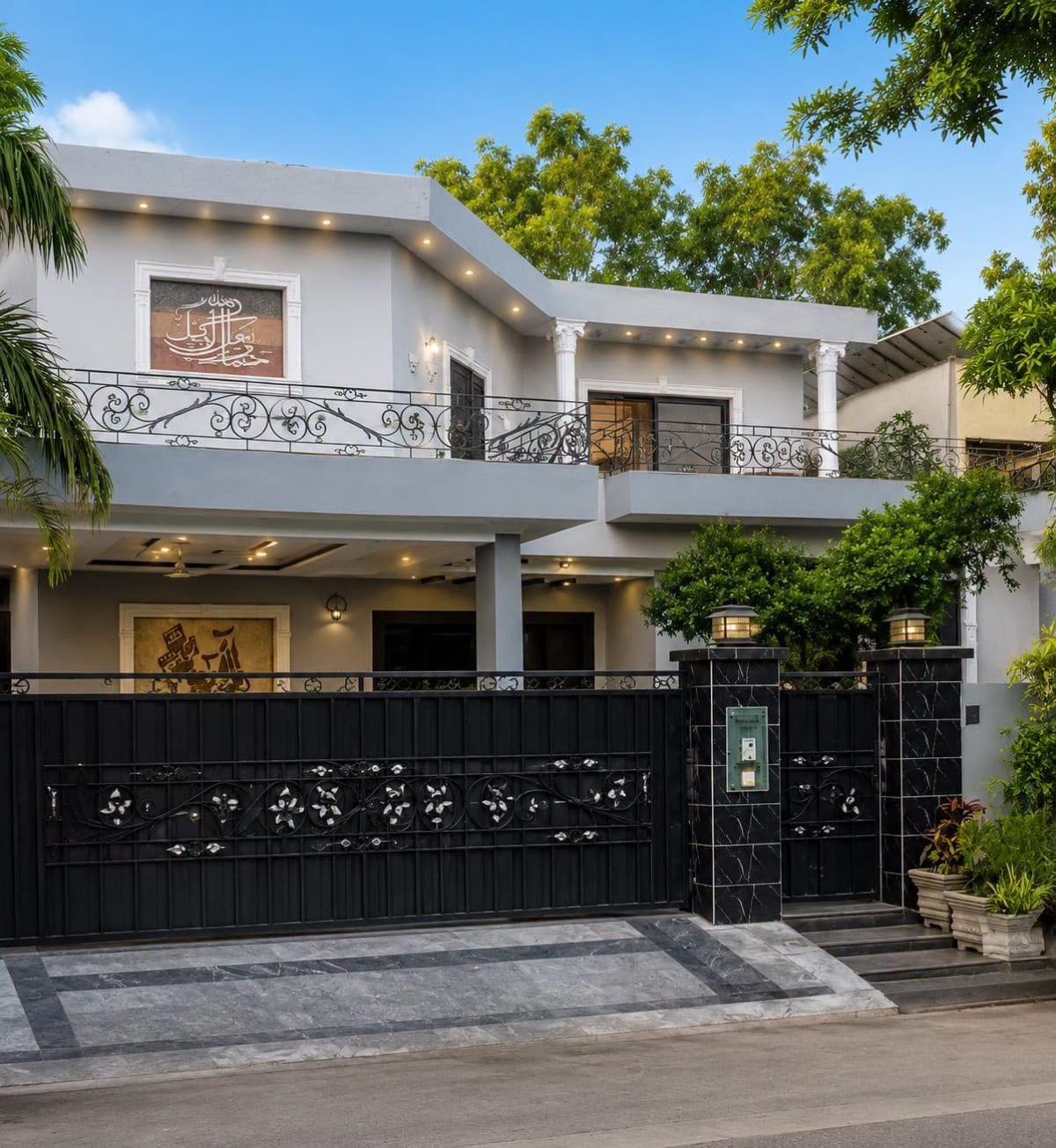 1 Kanal Maintained House for Sale – DHA Phase 4, Lahore (6 Beds)