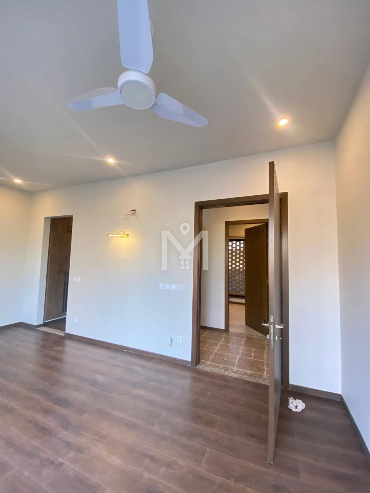 Ground Portion for Rent — E‑11, Islamabad