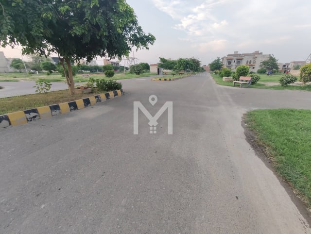 8 Marla Plot for Sale — Sitara Valley, Faisalabad