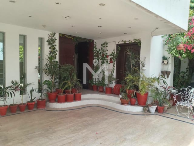 10 Marla Luxury House for Sale — Wapda Town Phase 2, Lahore