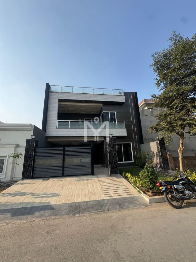 10 Marla Double Story House for Sale — Gulshan Madina, Faisalabad