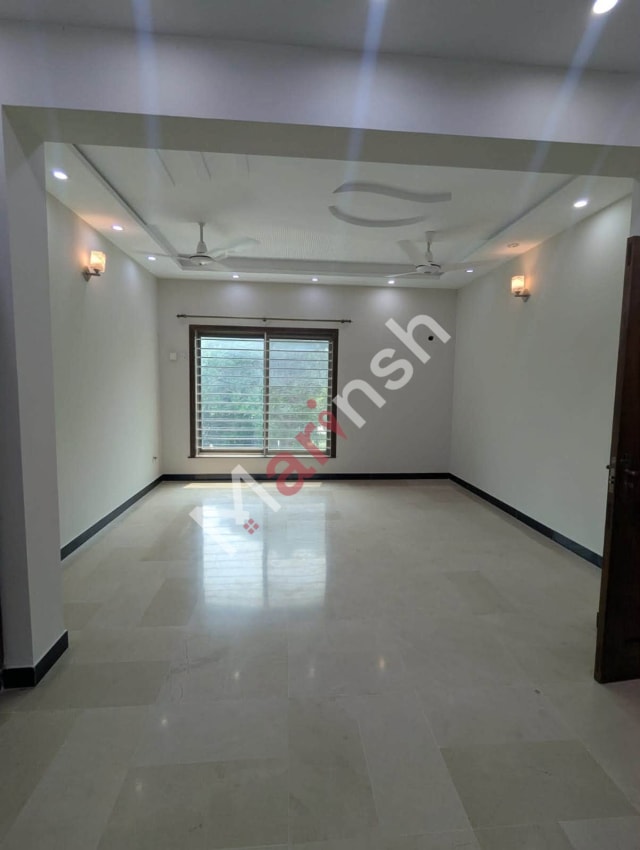 3 Bed Upper Portion for Rent — Media Town