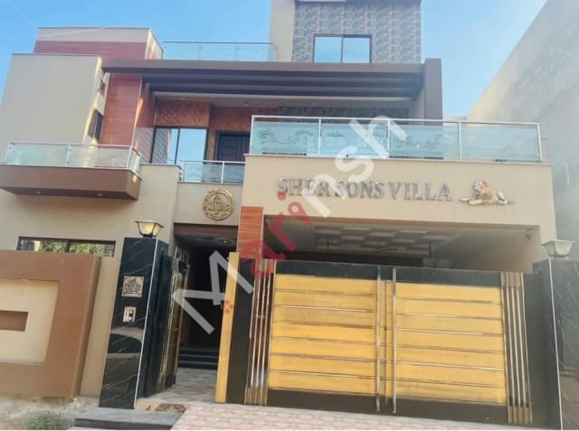 10.5 Marla Luxury House for Sale — Royal Block, Air Avenue City, Faisalabad