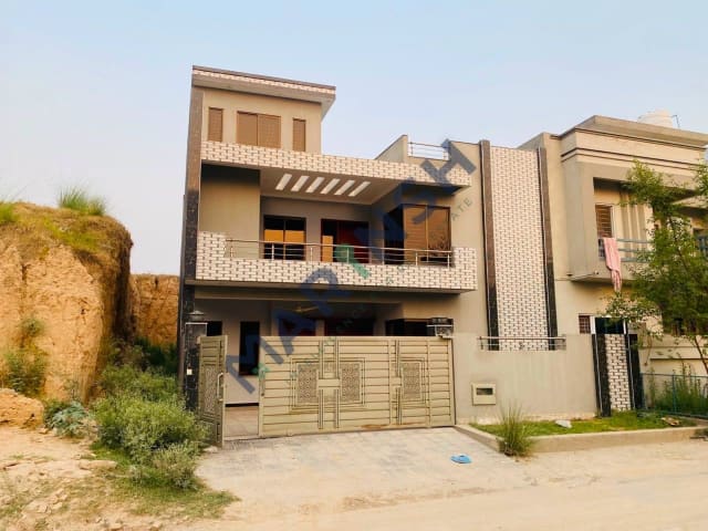 10 Marla Investor-Rate Luxury House for Sale | C Block, B-17 Islamabad