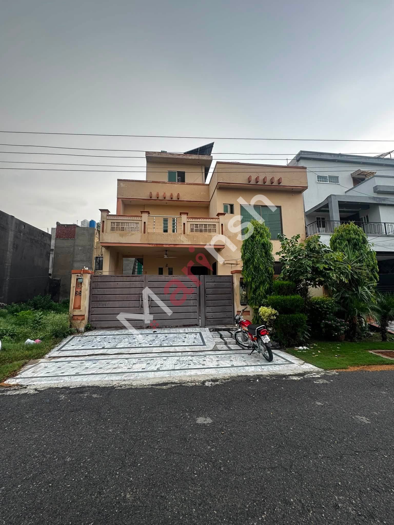 10 Marla Upper Portion for Rent — Tariq Gardens Block H