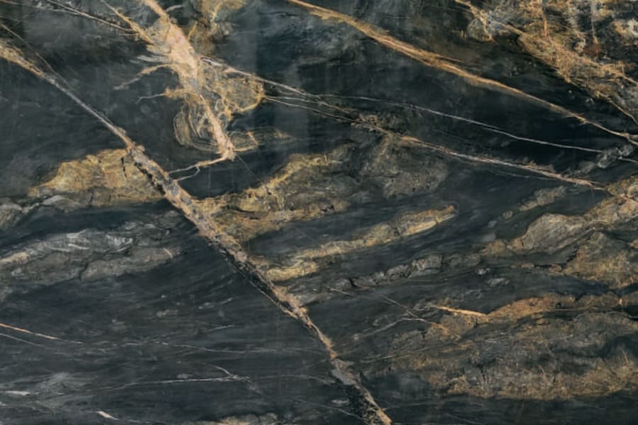 Lava Black