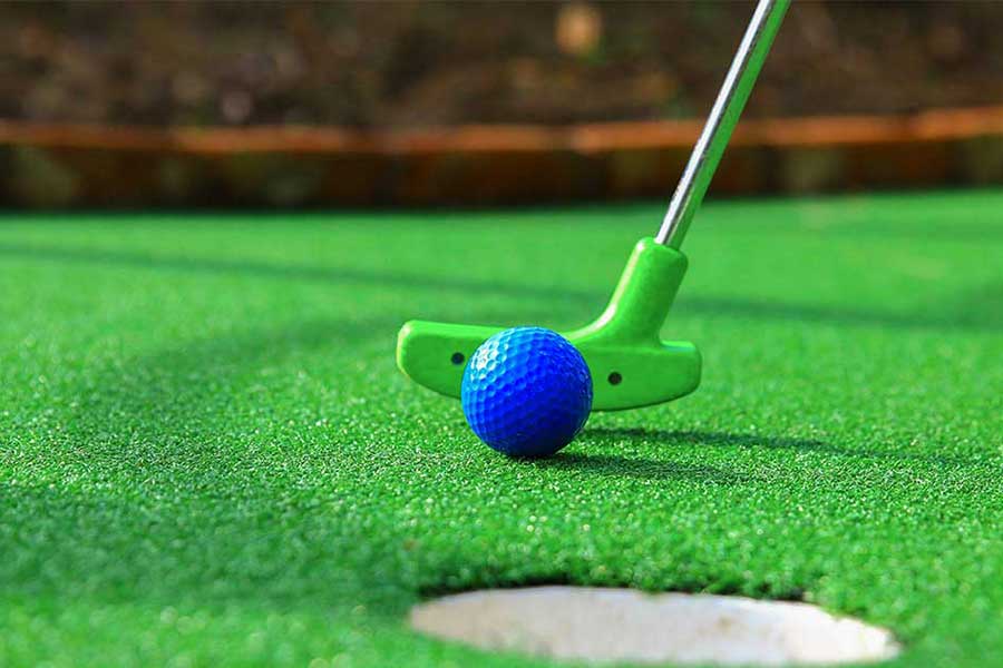 mini-golf set