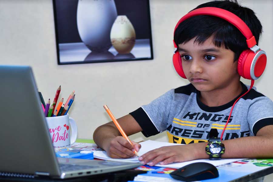 boy receiving private online tuition