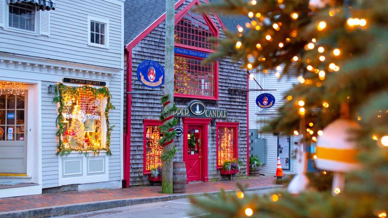 أفضل وجهات السفر لقضاء الكريسماس 2026 – احتفل بنهاية العام على طريقتك!