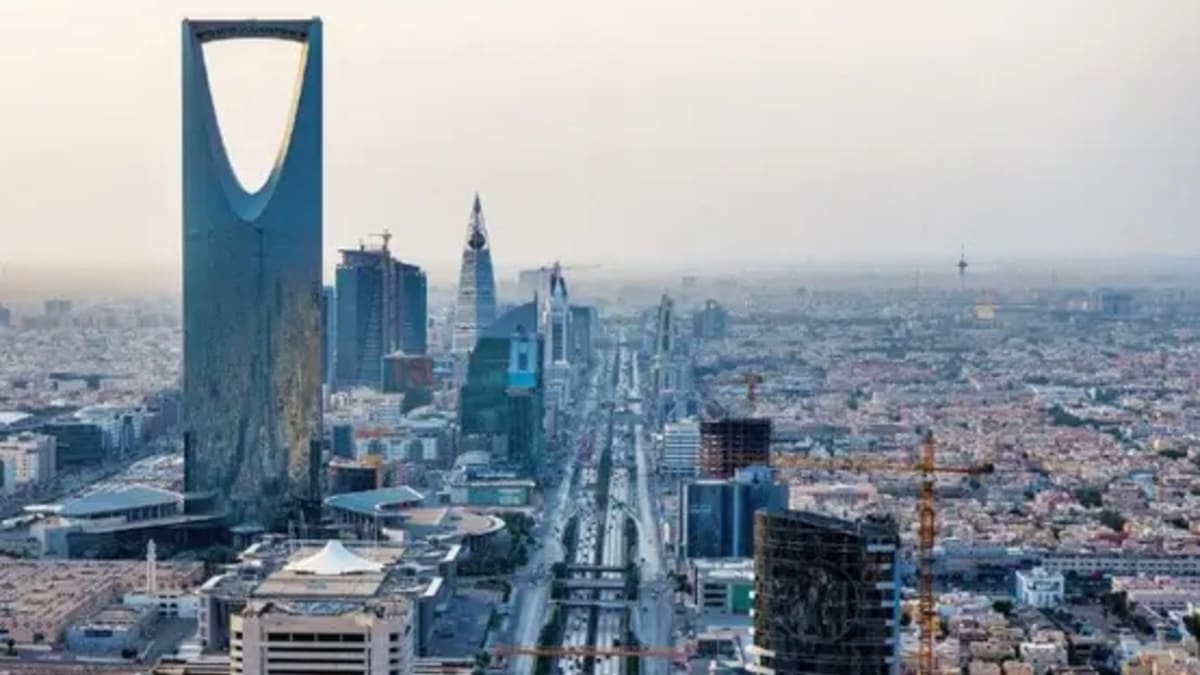 السعودية تُصدر تأشيرات سياحية خلال دقائق عبر ربط بطاقة «فيزا»