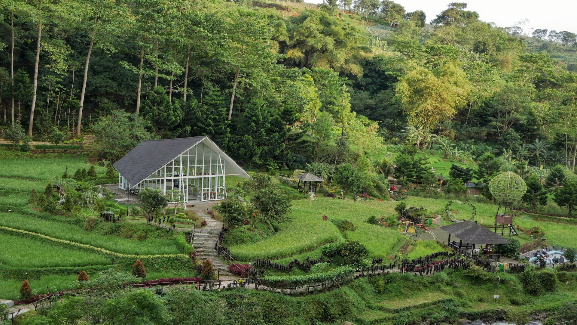 بونشاك-أندونيسيا