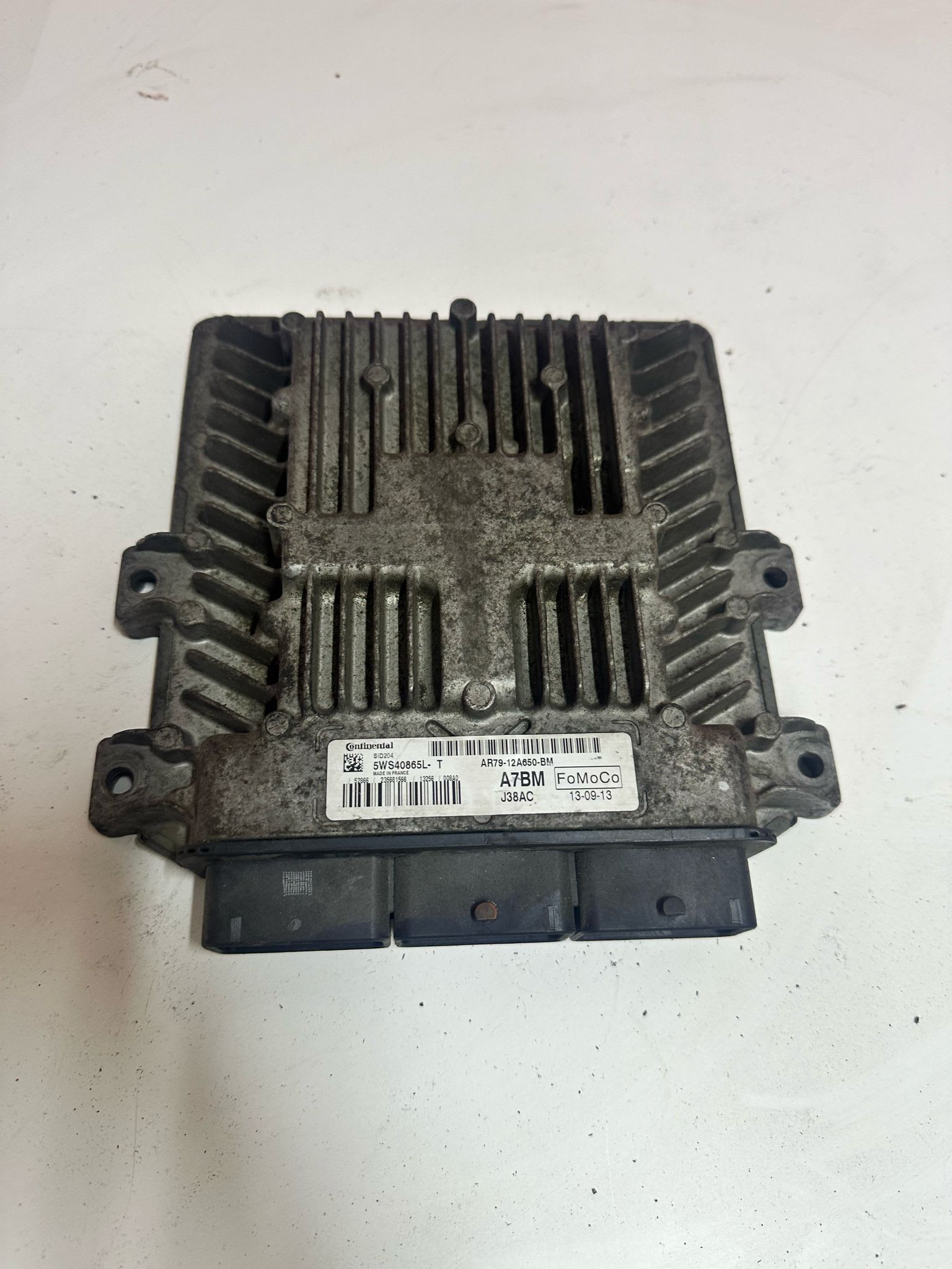 FORD MOTOR BEYNİ AR79-12A650