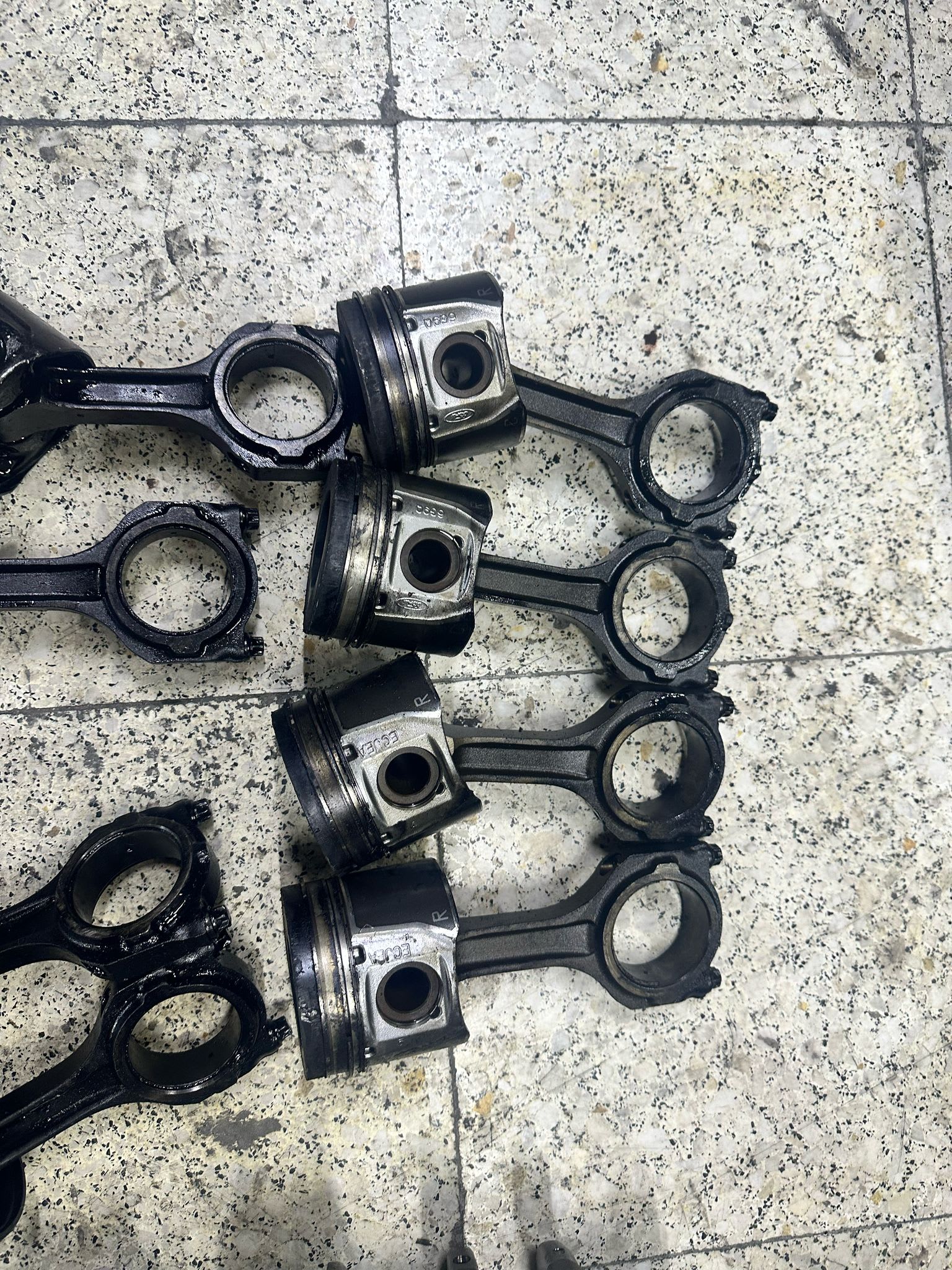 FORD - TRANSİT CONNECT 1.8 TDCİ DİZEL ÇIKMA PİSTON KOLU