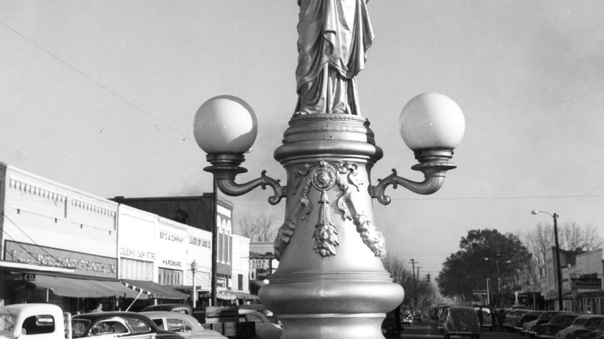 Boll Weevil Monument, Alabama