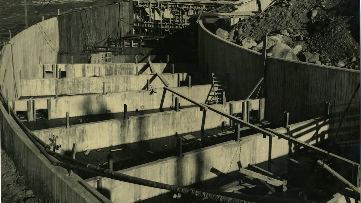 Bonneville Dam Fish Ladder, Oregon