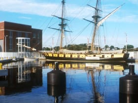 Erie Maritime Museum and US Brig Niagara