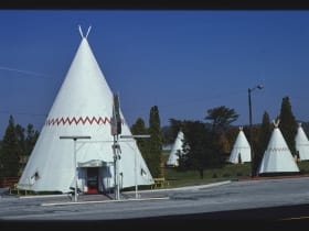 Wigwam Village No. 2