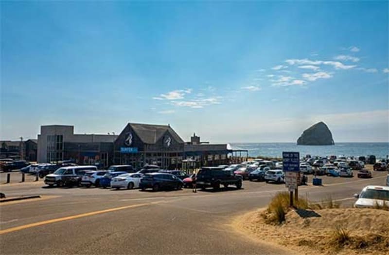 Pacific city pelican brewing cheap inn hotel motel