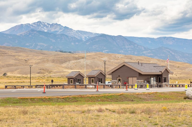 Yellowstone National Park North Entrance, MT