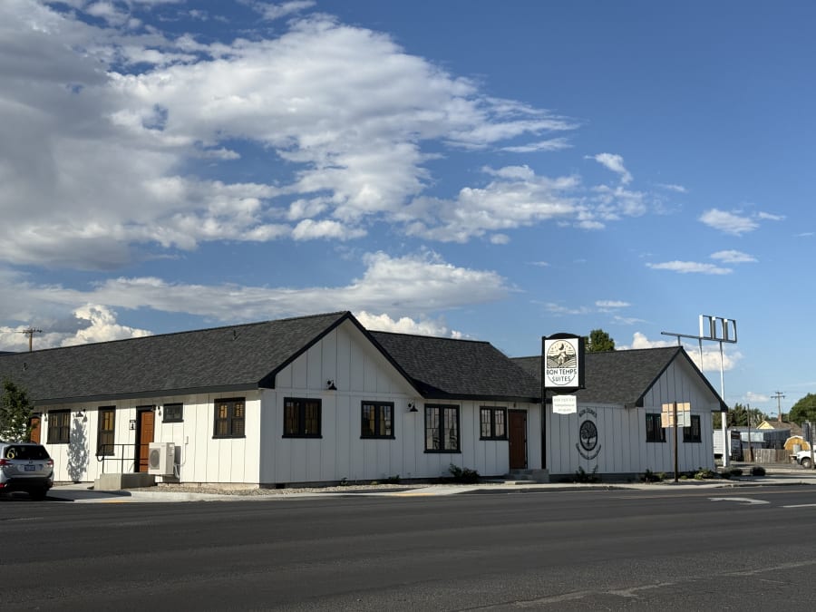 Bon Temps Suites in Burns, OR
