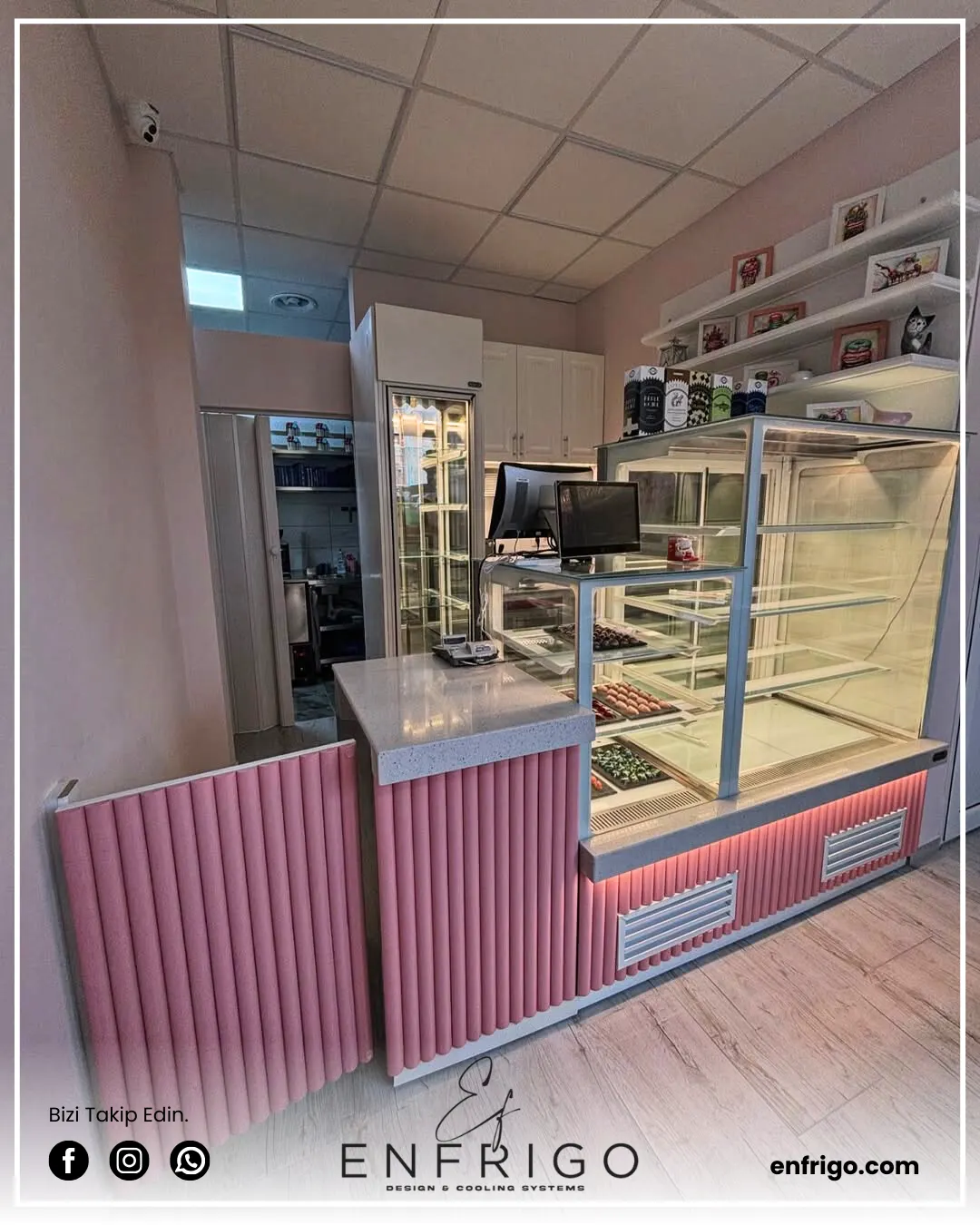 Hijyenik ve dayanıklı pasta ekler dolabı, işletmenizde yüksek performans sunar ve tatlılarınızın ömrünü uzatır.
