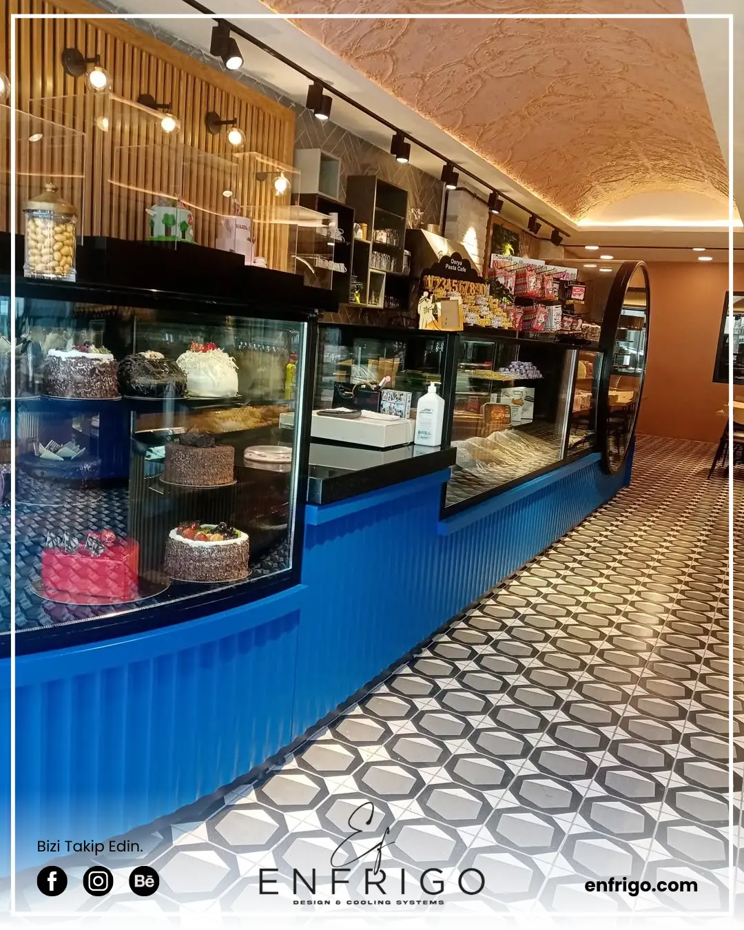 Tatlı ve Ekler Teşhir Dolabı