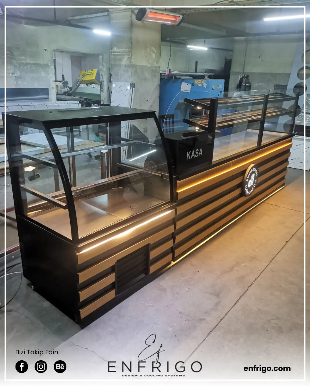 Börek Poğaça Teşhir Tezgahı