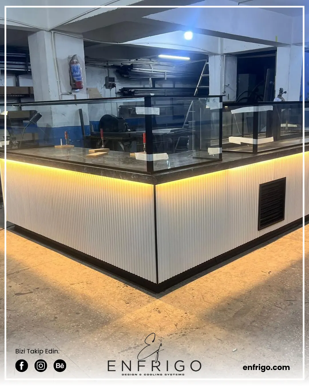 Pasta Teşhir Dolabı