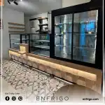 Çikolata, pasta ve ekler gibi hassas ürünlerinizi en ideal koşullarda sergileyin ve lezzetinizi en iyi şekilde sunun.