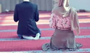 Hukum Shalat Berjamaah Antara Laki Laki Dan Perempuan Bukan Mahram Maslahat Umat